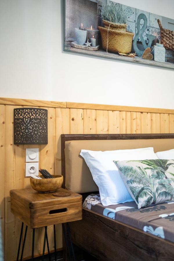 Appartements Et Chambres En Coeur De Ville Saint-Denis - Entree Autonome - Check In 14H30- Dış mekan fotoğraf