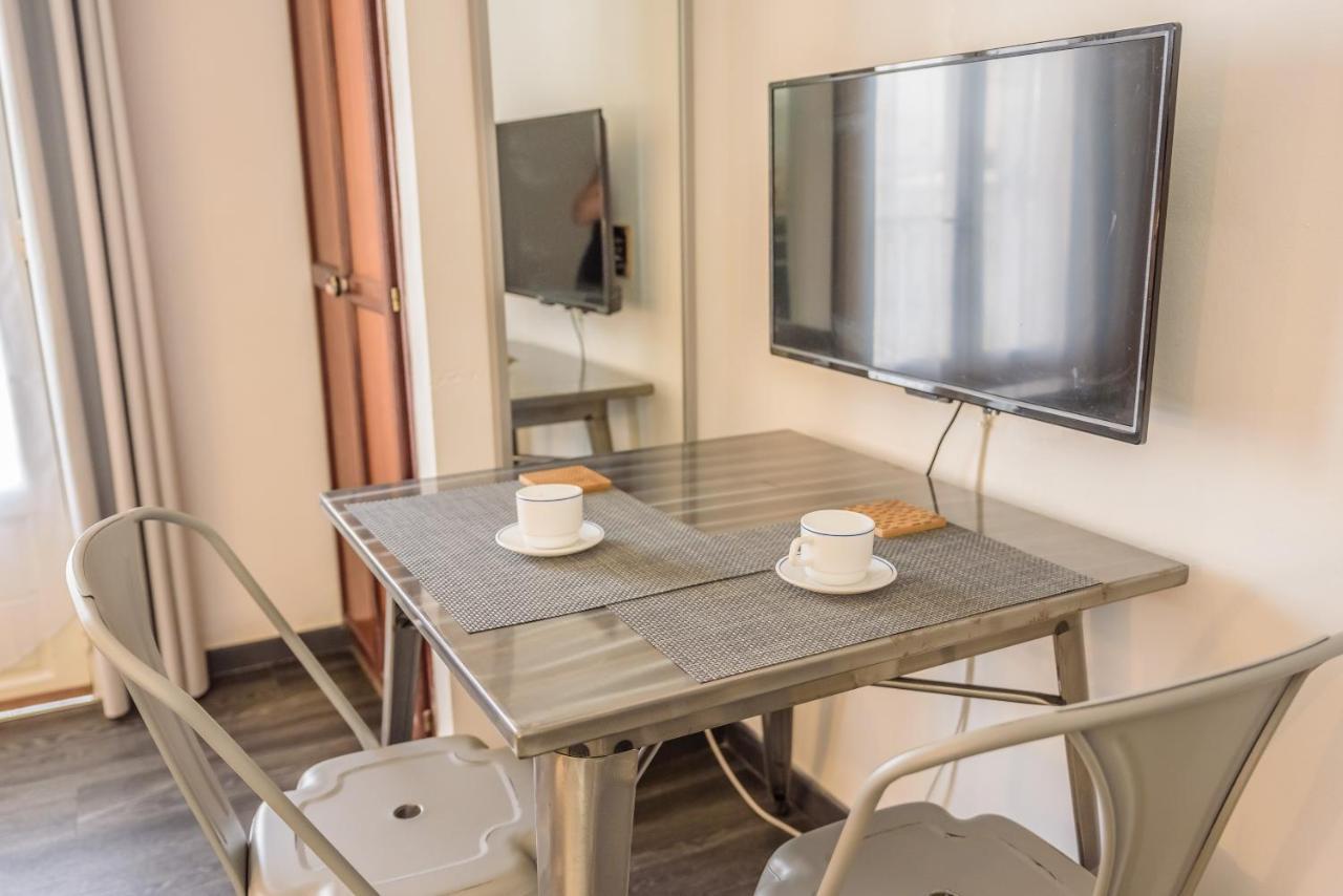 Appartements Et Chambres En Coeur De Ville Saint-Denis - Entree Autonome - Check In 14H30- Dış mekan fotoğraf