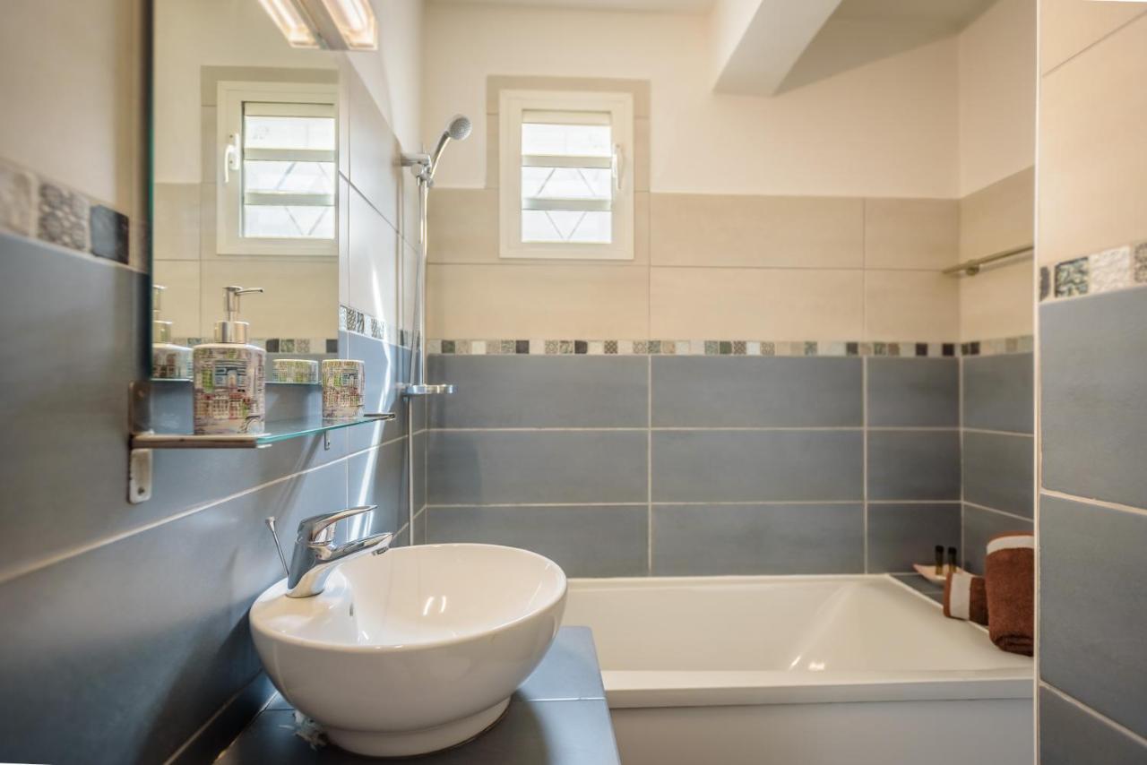 Appartements Et Chambres En Coeur De Ville Saint-Denis - Entree Autonome - Check In 14H30- Dış mekan fotoğraf